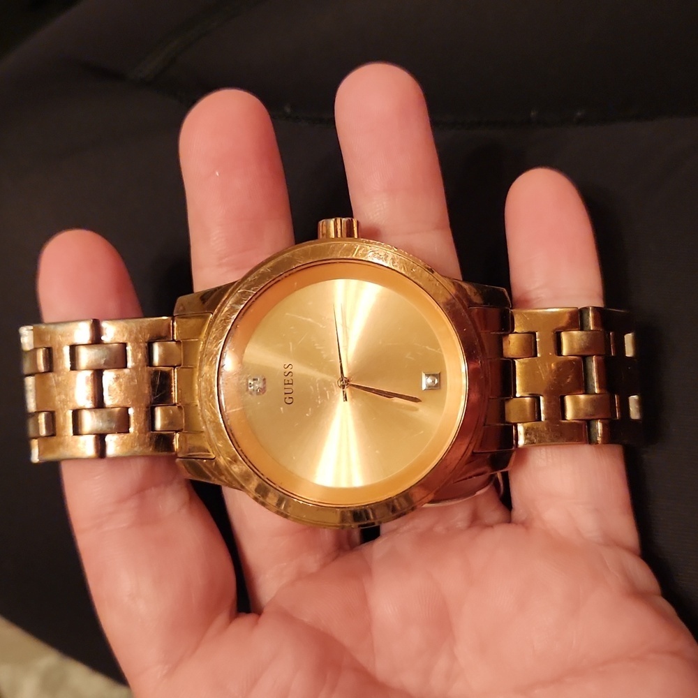 Guess rose gold‎ tone watch